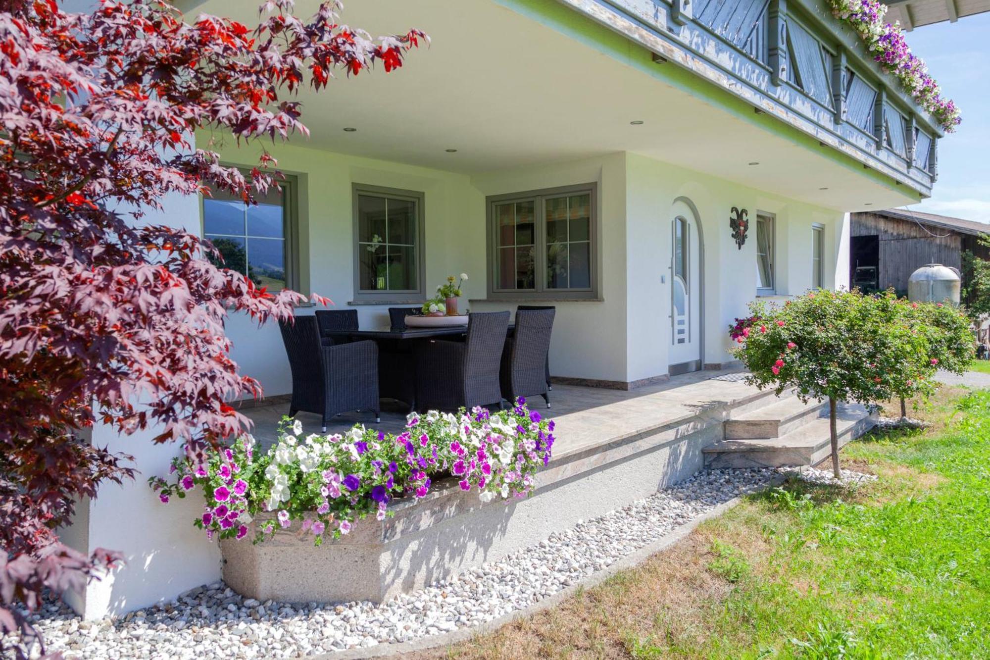 Gaestehaus Weber Oberperfuss Exterior photo